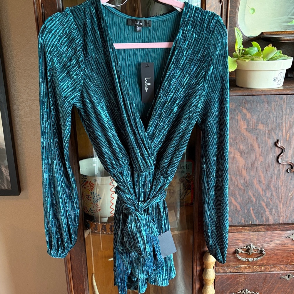 Lulu's Teal Metallic Pleated Wrap Dress/skort size xs